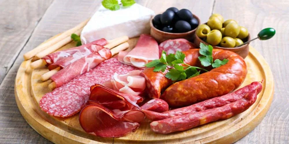 Топ-6 кипрских традиционных деликатесов из мяса