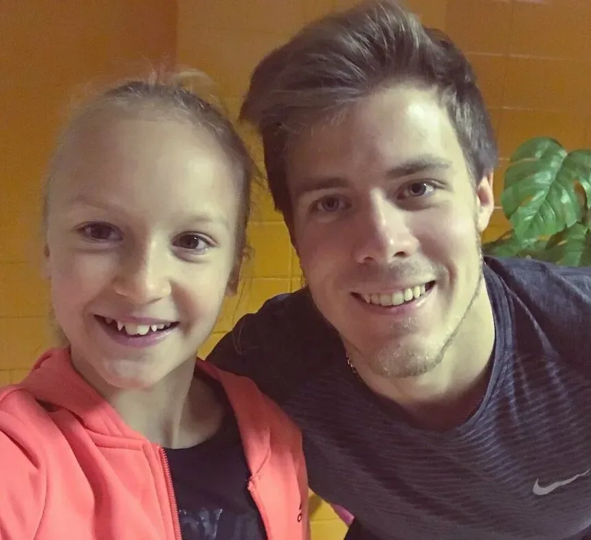 Детское фото Ангелины с Никитой Кацалаповым - https://www.instagram.com/angelina_k21