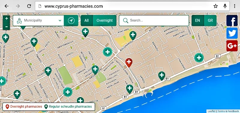 Скриншот сайта Cyprus Pharmacies с картой дежурных и обычных аптек в Лимассоле