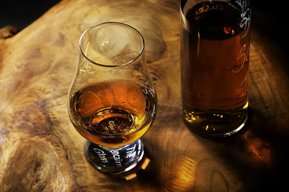 Drink, Glass, Alcohol, Bar, Whisky, Bottle, Brandy