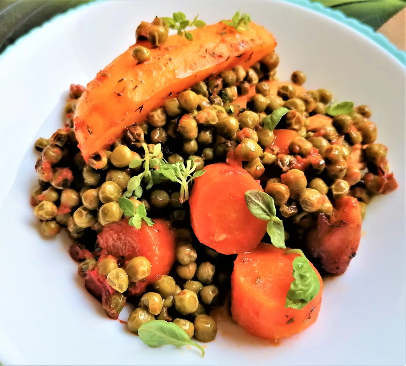 Летняя палитра вкусов: яхни — яркое, вкусное и полезное блюдо, которое так легко готовить
