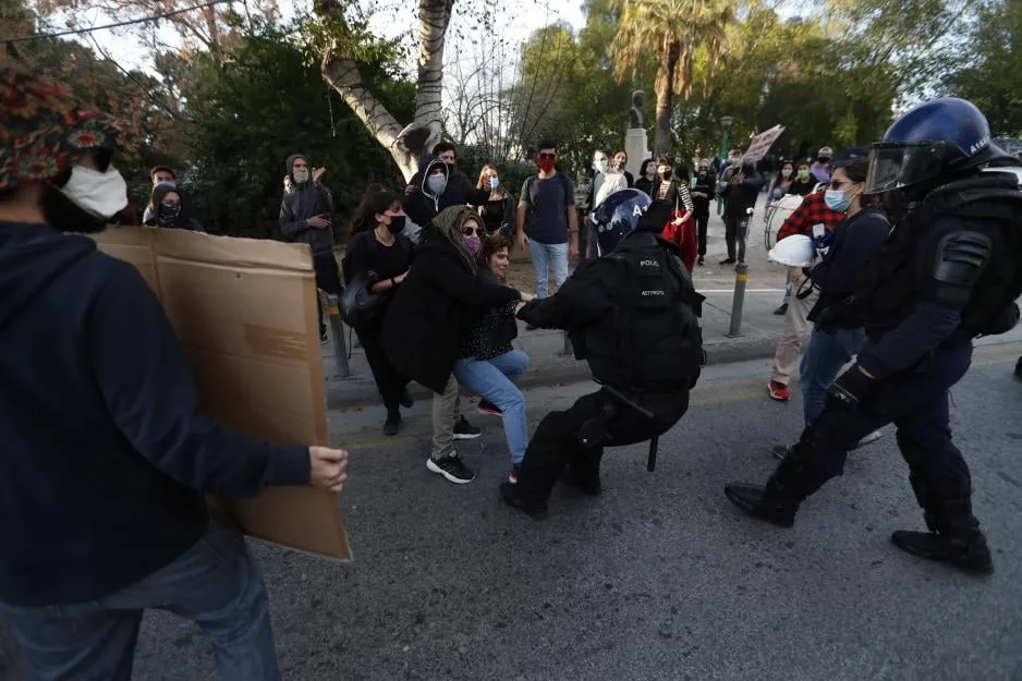 Кто виноват в беспорядках в Никосии на митинге 13 февраля?