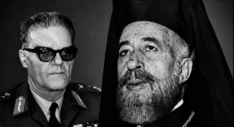 3 июля 1974 года Макариос потребовал отозвать греческих офицеров с Кипра