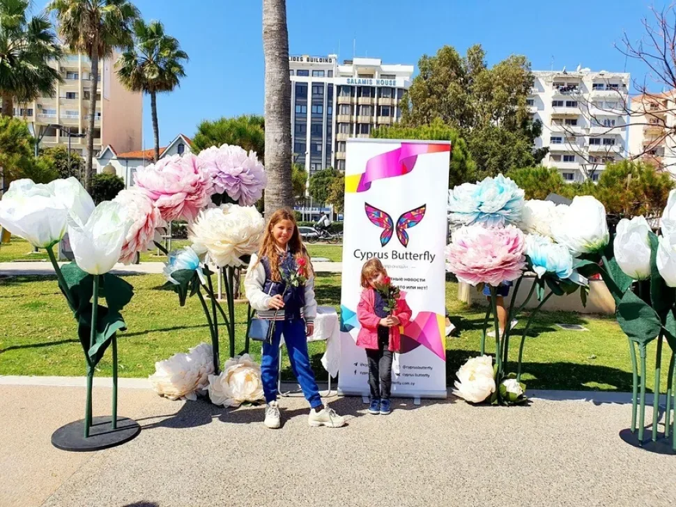 Cyprus Butterfly дарила розы в Лимассоле на 8 марта: фото 45