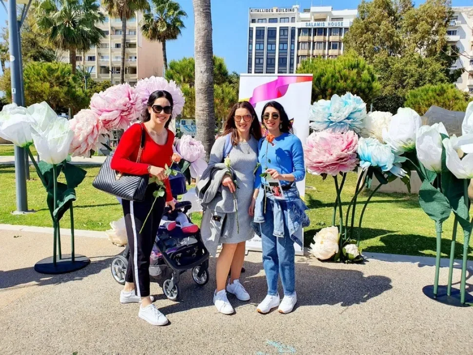 Cyprus Butterfly дарила розы в Лимассоле на 8 марта: фото 51
