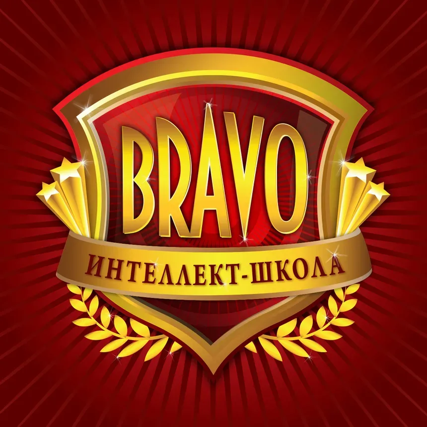 Дети выполняют растяжку на занятии по йоге или гимнастике в Masterland Дети выполняют растяжку на занятии по йоге или гимнастике в Masterland