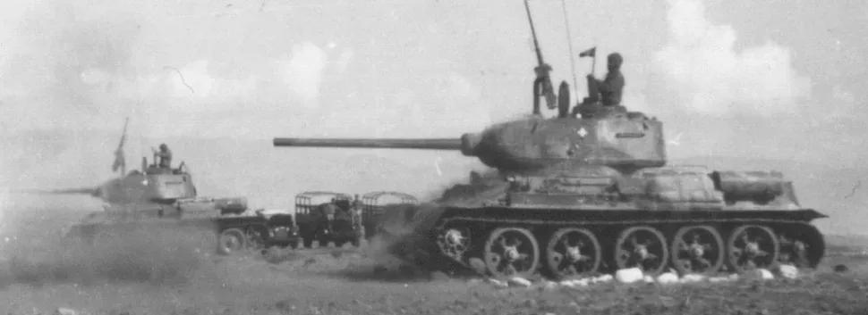 Фотография советских танков Т-34 во время учений под Фамагустой по отражению вторжения