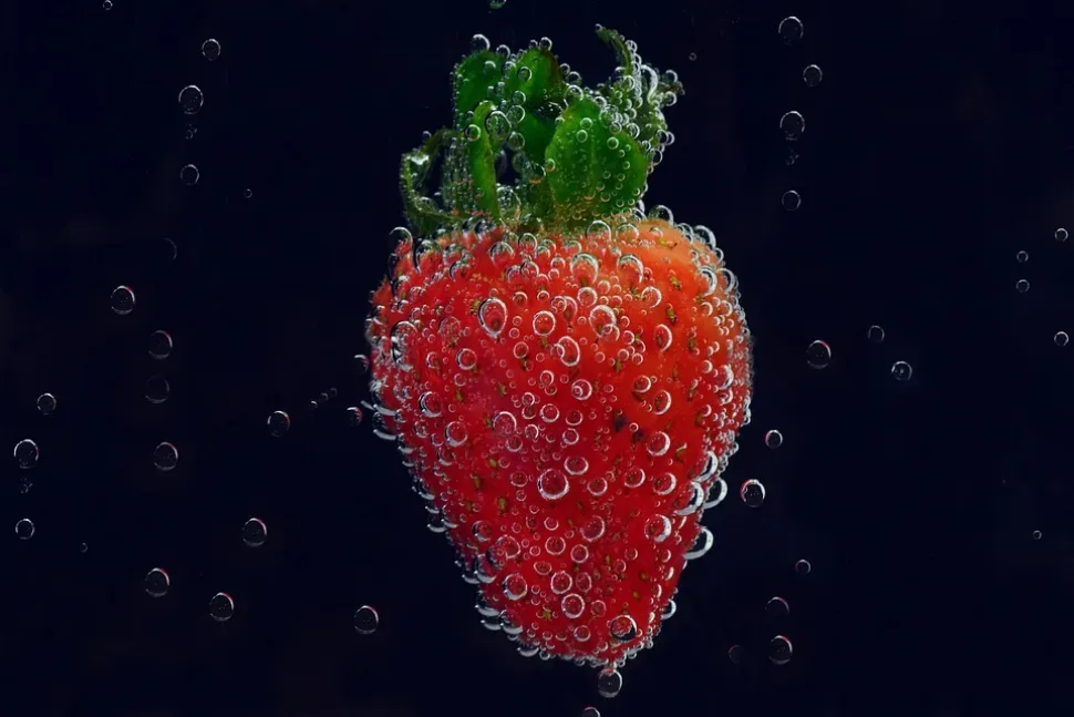 Strawberry, Blow, Air Bubbles, Mineral Water, Blubber