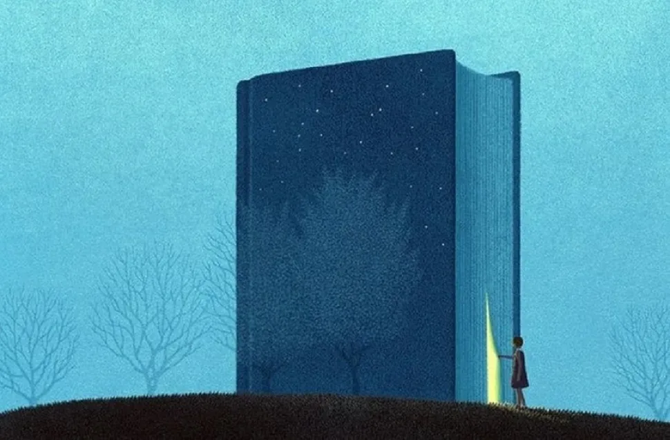 Огромная книжная обложка с открытой дверью и светящимся интерьером Огромная книжная обложка с открытой дверью и светящимся интерьером