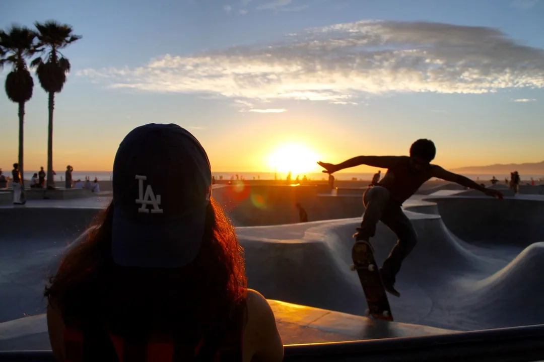 Товарищи, пора валить на Кипр!